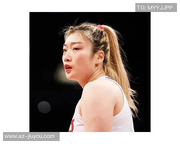 李梦分享中秋团圆美照祝福大家共度佳节快乐时光