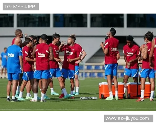 佩德里社交媒体分享与阿尔巴合照表达敬意感慨并肩作战的荣幸