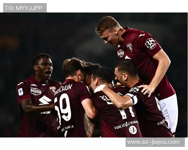 米兰2526赛季全家福揭晓阿莱格里与莫德里奇同框引热议