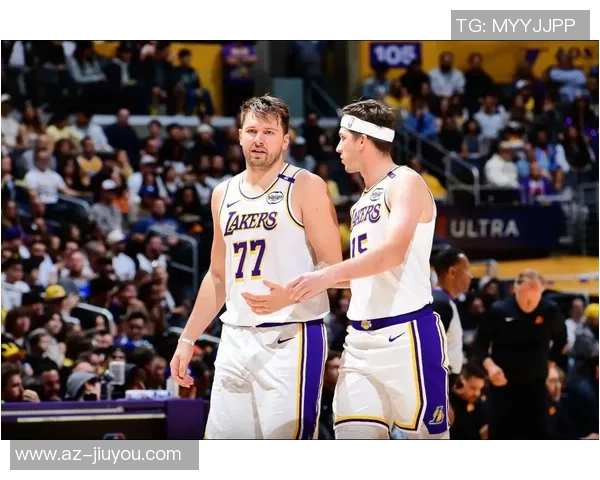 东契奇能否赛季场均40分引热议里夫斯称赞他的表现令人难以置信