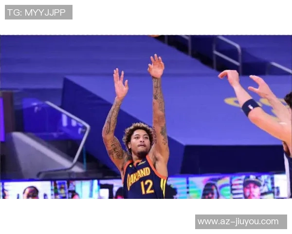 乌布雷状态火热合同年表现亮眼场均21分助攻与三分命中率飙升