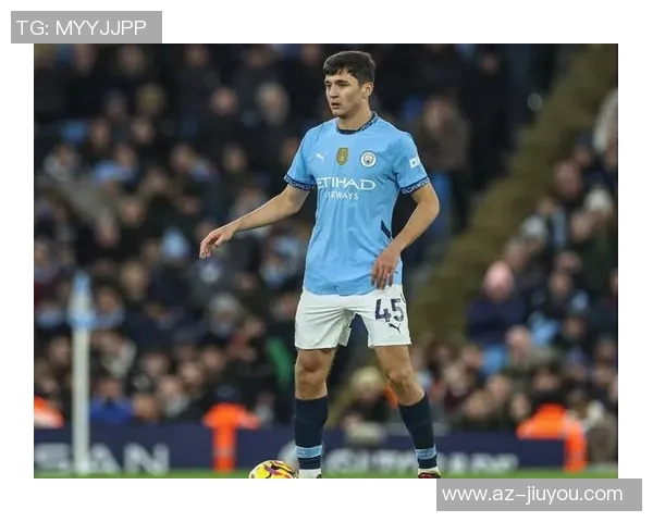 曼城因胡桑诺夫出色表现推迟引进右后卫计划